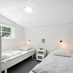 1599 Aakirkeby - Fyrreskoven 19 *