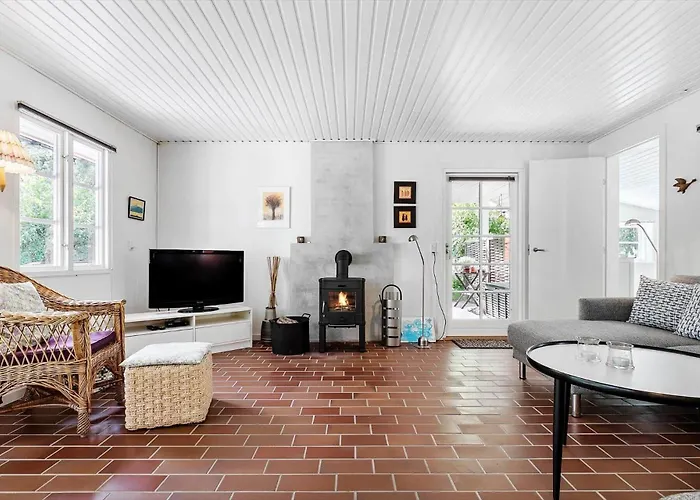 1599 Aakirkeby - Fyrreskoven 19 Σπίτι διακοπών Vester Somarken